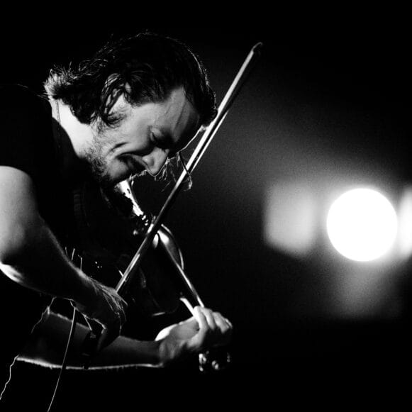 Tobias Preisig_05_Live_by_Jean-Marc Guelat